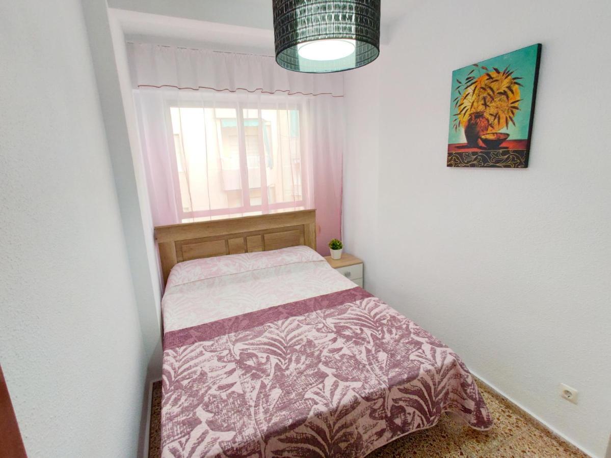 Nice Apartment Near The Port Of Santa Pola Buitenkant foto