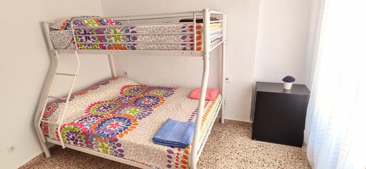 Nice Apartment Near The Port Of Santa Pola Buitenkant foto